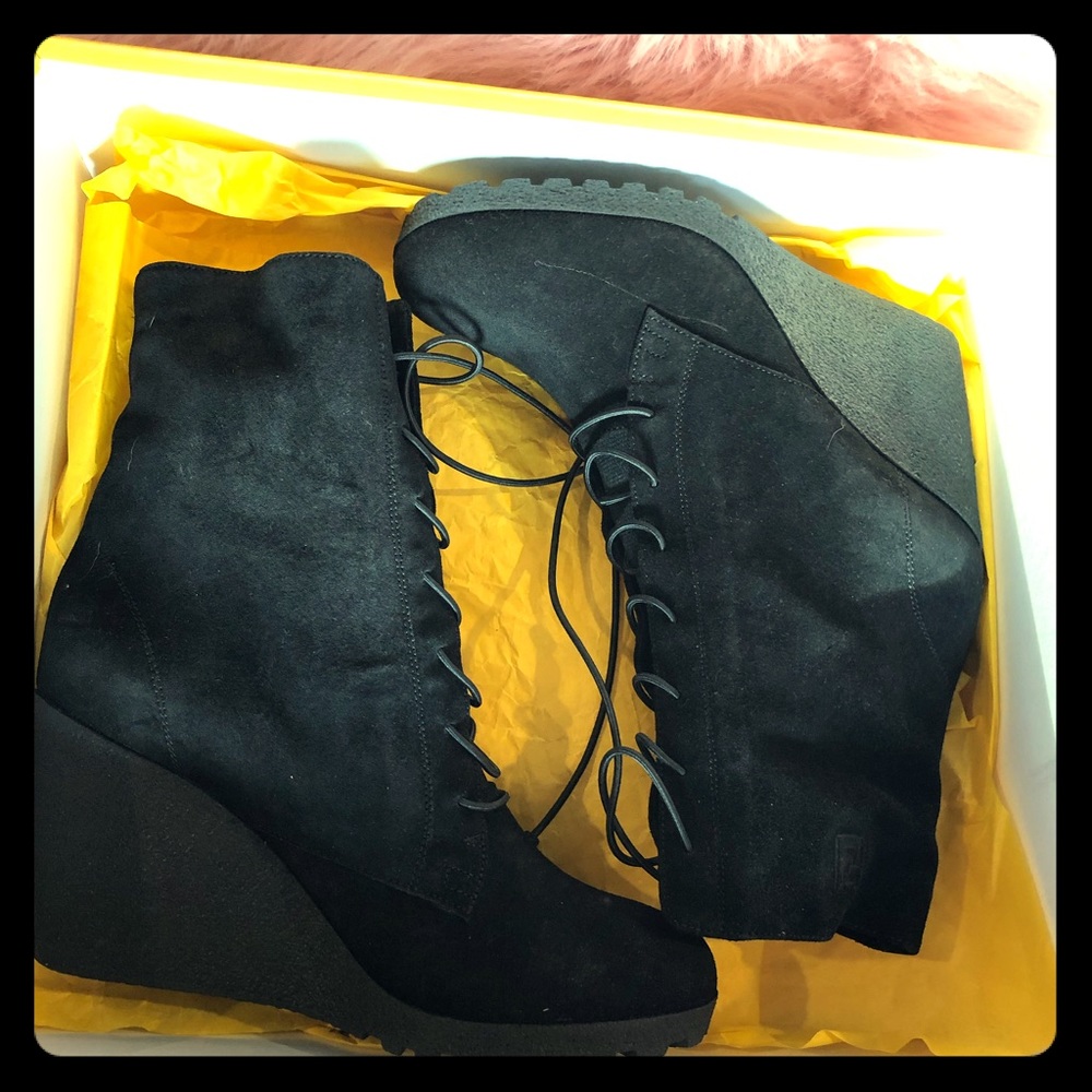 Fendi Suade boots size 40.5